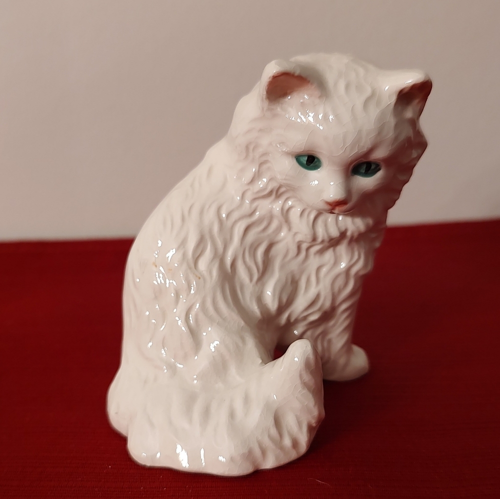 Ceramic White Persian Cat Figurine by Goebel